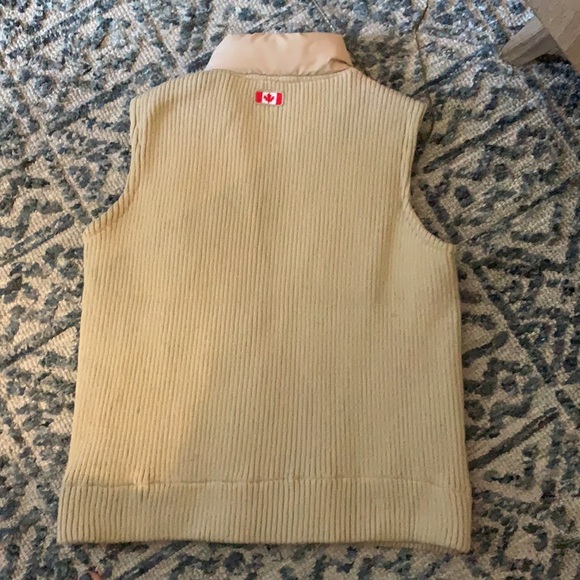 Vest - Picture 2 of 3